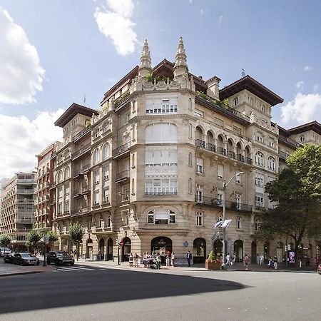 Habitacion En Vivienda Gran Via 毕尔巴鄂 外观 照片